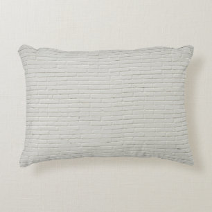 Wand aus weißen Ziegeln Wand Dekokissen