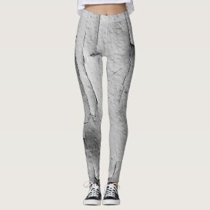 Wand mit gebrochener weißer Lackstruktur Leggings