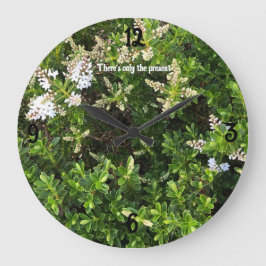 Wand-Uhr mit Blumenhintergrund Große Wanduhr