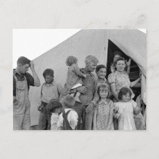 Wander- Familie während der Erbsen-Ernte -- 1939 Postkarte