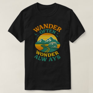 Wander fragen sich oft immer l Retro Reiseangebot  T-Shirt