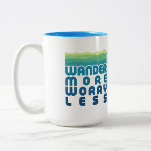 Wander mehr Besorgnis weniger / blau leuchten Zweifarbige Tasse