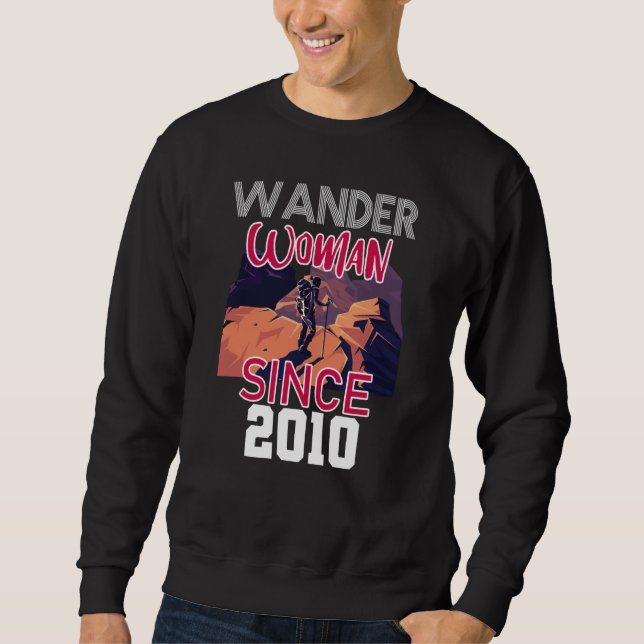 Wander woman since 2010 sweatshirt (Vorderseite)