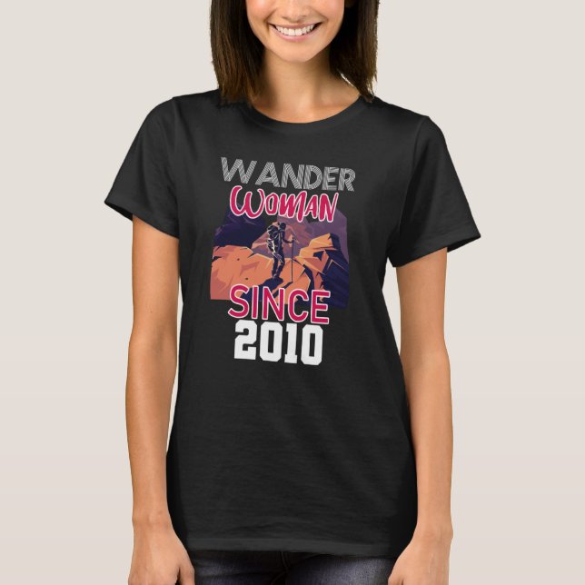 Wander woman since 2010 T-Shirt (Vorderseite)