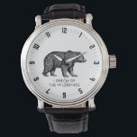 Wanderbärentraum der Wildniswache Armbanduhr<br><div class="desc">Ich träume vom wilden Waldbär,  der wandert. Ein perfektes Geschenk für ein Abenteuer auf der Suche nach Wildnis Backpacker und Camper. Sie können aus vielen anderen Stilüberwachungen für dieses Design auswählen.</div>