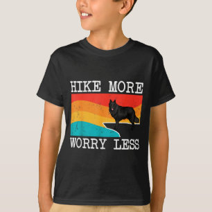 Wandere mehr, sorge dich weniger Belgischer Schäfe T-Shirt