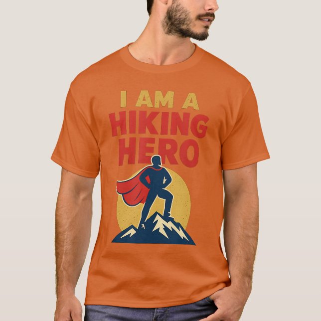 Wanderheld Comic Bergabenteuer Design lustig T-Shirt (Vorderseite)