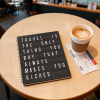 Wanderlust-Reiseangebot mit Flipboard-Typografie