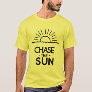 Wanderlust Sommer 'Chase The Sun' Grafik T-Shirt