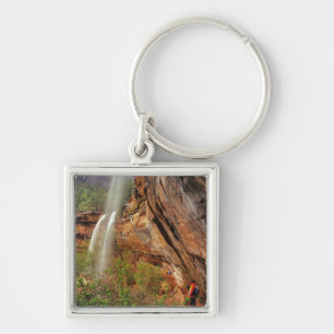 Wandern auf dem Emerald Pools Trail im Zion Nation Schlüsselanhänger