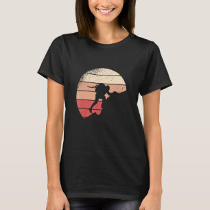 Wandern Bergsteigen Klassisch Retro Sonnenuntergan T-Shirt