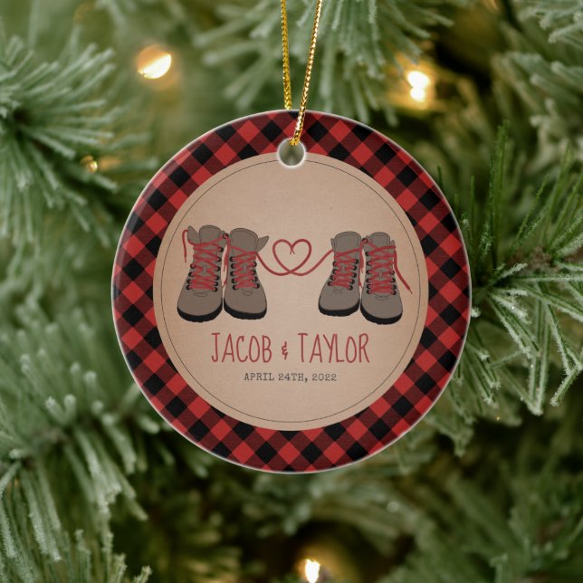 Wanderstiefel Erste Weihnachtszeit Verheiratet Ver Keramik Ornament (Baum)