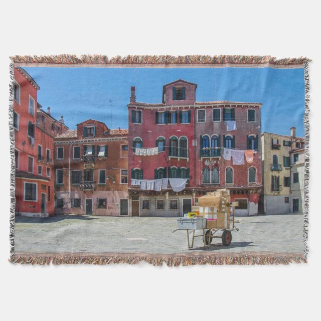 Warenkorb mit Kartons in Venedig Decke (Vorderseite)