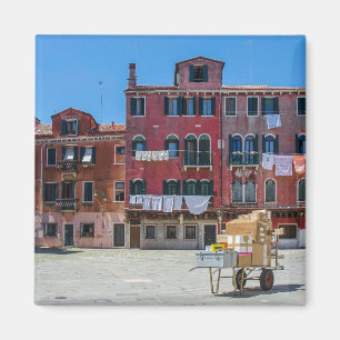 Warenkorb mit Kartons in Venedig Magnet