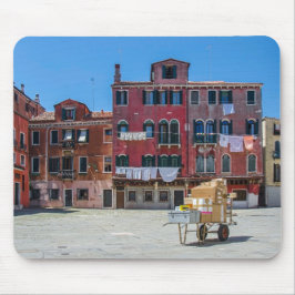 Warenkorb mit Kartons in Venedig Mousepad