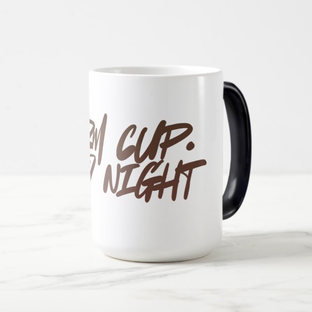 Warm Cup • Cold Night — Cozy Winter Ceramic Mug Verwandlungstasse (VorderseiteRechts)