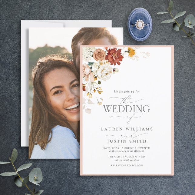 Warm erthy Floral Calligraphy Foto Wedding Einladung (Von Creator hochgeladen)