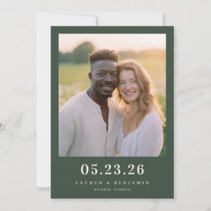 Warme dunkelgrüne unverstellte Fotografie Save The Date