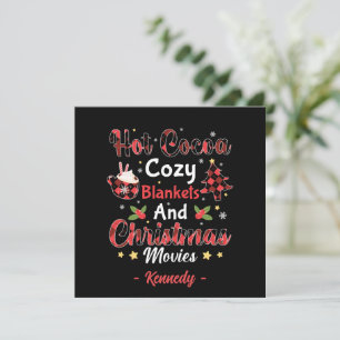 Warme Kakao, gemütliche Decken und Weihnachtsmotiv