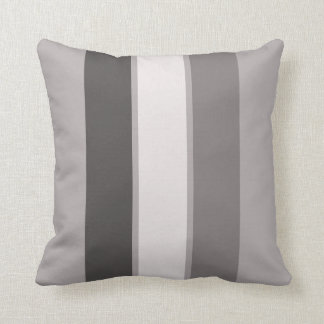 Warmer Streifen des Grau-3 (3 von 3) 16" Kissen