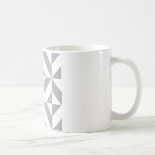 Warmes Grau Geometrisches Deco-Würfelmuster Kaffeetasse