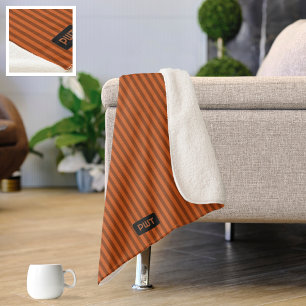 Warmes Orange - Autumnaler Streifen mit Ihren Init Sherpadecke
