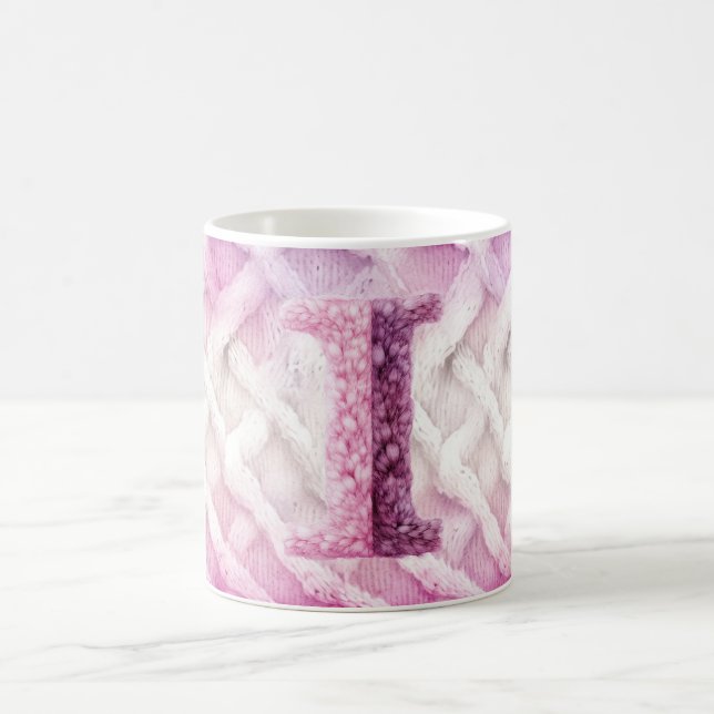 Warmes Rosa Weißer Lila Buchstabe i Kaffeetasse (Mittel)