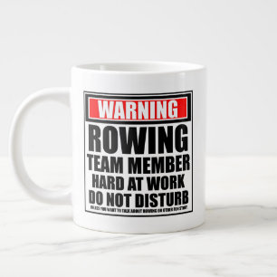 Warnung beim Rudern von Teammitgliedern bei harter Jumbo-Tasse