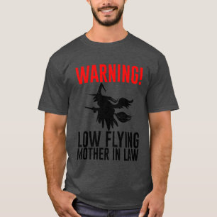 Warnung schwach fliegender Mutter im Jungen T-Shirt
