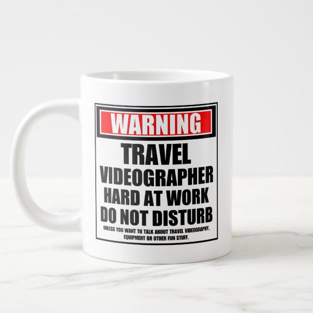 Warnung von Reisevideografen bei der Arbeit Jumbo-Tasse (Links)