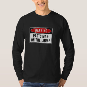 Warnzeichen - Ersatzteilmann auf dem lockeren, son T-Shirt