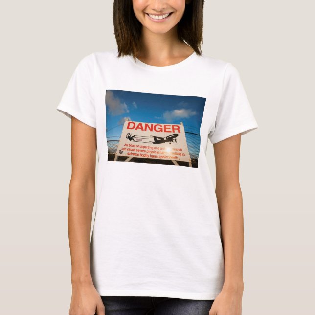 Warnzeichen nahe Flughafen St. Maarten, T-Shirt (Vorderseite)
