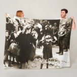 WARSAW GHETTOS FLEECEDECKE<br><div class="desc">Bald zu vergasen</div>