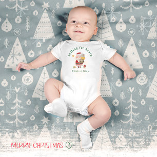 Warten auf Weihnachtsgeschenke zum Feiertag Süß Baby Strampler