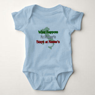 Was bei Nonnos geschieht, bleibe bei Nonnos Baby Strampler