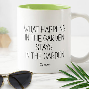 Was im Garten passiert bleibt Humorvoll Lustig  Zweifarbige Tasse
