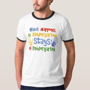 Was im Kindergarten geschieht T-Shirt