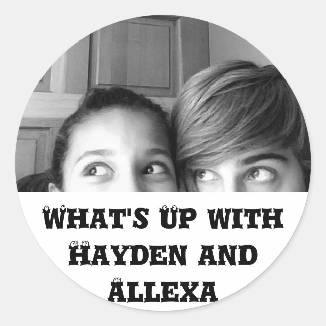 Was ist los mit Hayden und Allexa? Runder Aufkleber (Vorderseite)