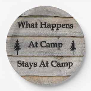 Was passiert im Lager bleibe? Pappteller