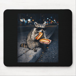 Waschbär isst Hot Dogs Meme hungriger Waschbär Mousepad