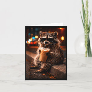 Waschbär trinkt Eiskaffee lustiger Waschbär Karte