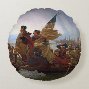 Washington, das den Delaware River kreuzt Rundes Kissen