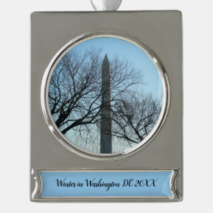 Washington Monument im Winter I Landschaft Banner-Ornament Silber