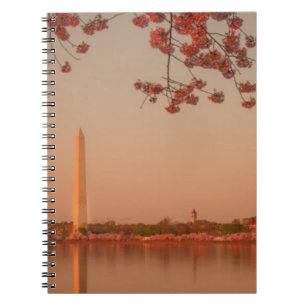 Washington-Monument Kirschblüte am Sonnenuntergan Notizblock