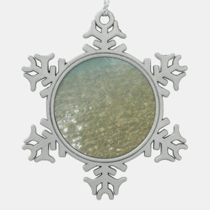 Wasser am Strand I Abstrakte Naturfotografie Schneeflocken Zinn-Ornament