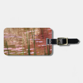 Wasser durch Schilf Gepäckanhänger