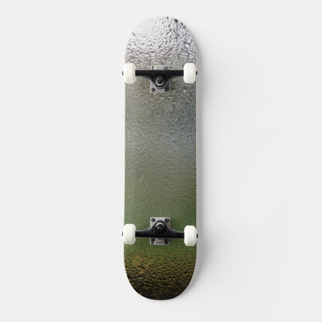 Wasser fällt auf Glas Skateboard (Vorderseite)