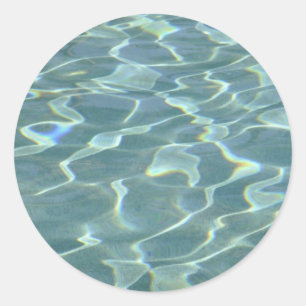 Wasser in einem Pool Runder Aufkleber