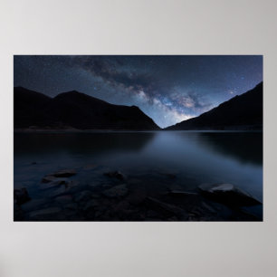 Wasser See in der Nacht Poster