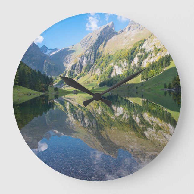 Wasser | Seealpsee Schweizer Alpen Schweiz Große Wanduhr (Vorderseite)